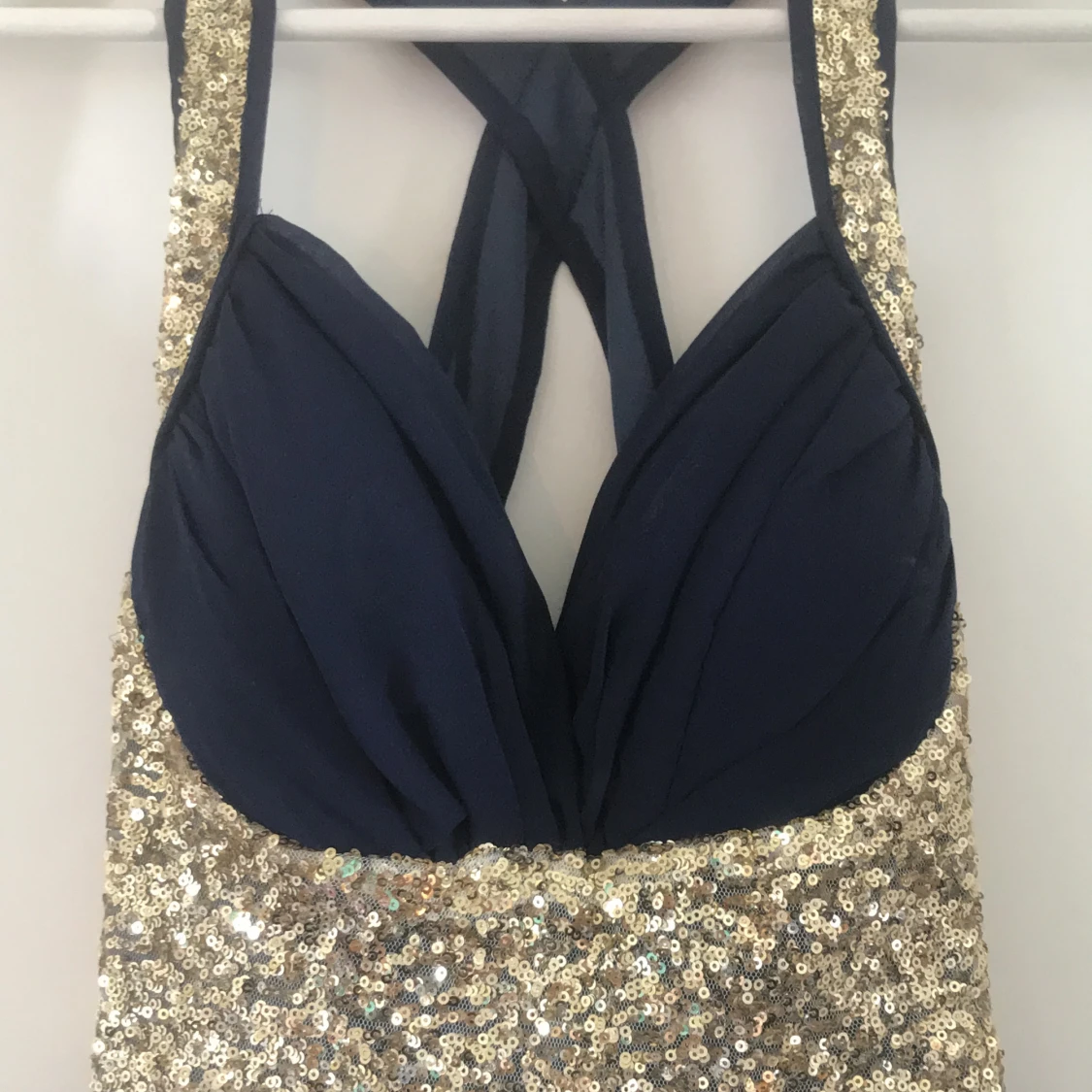 Oanvänd klänning - 90