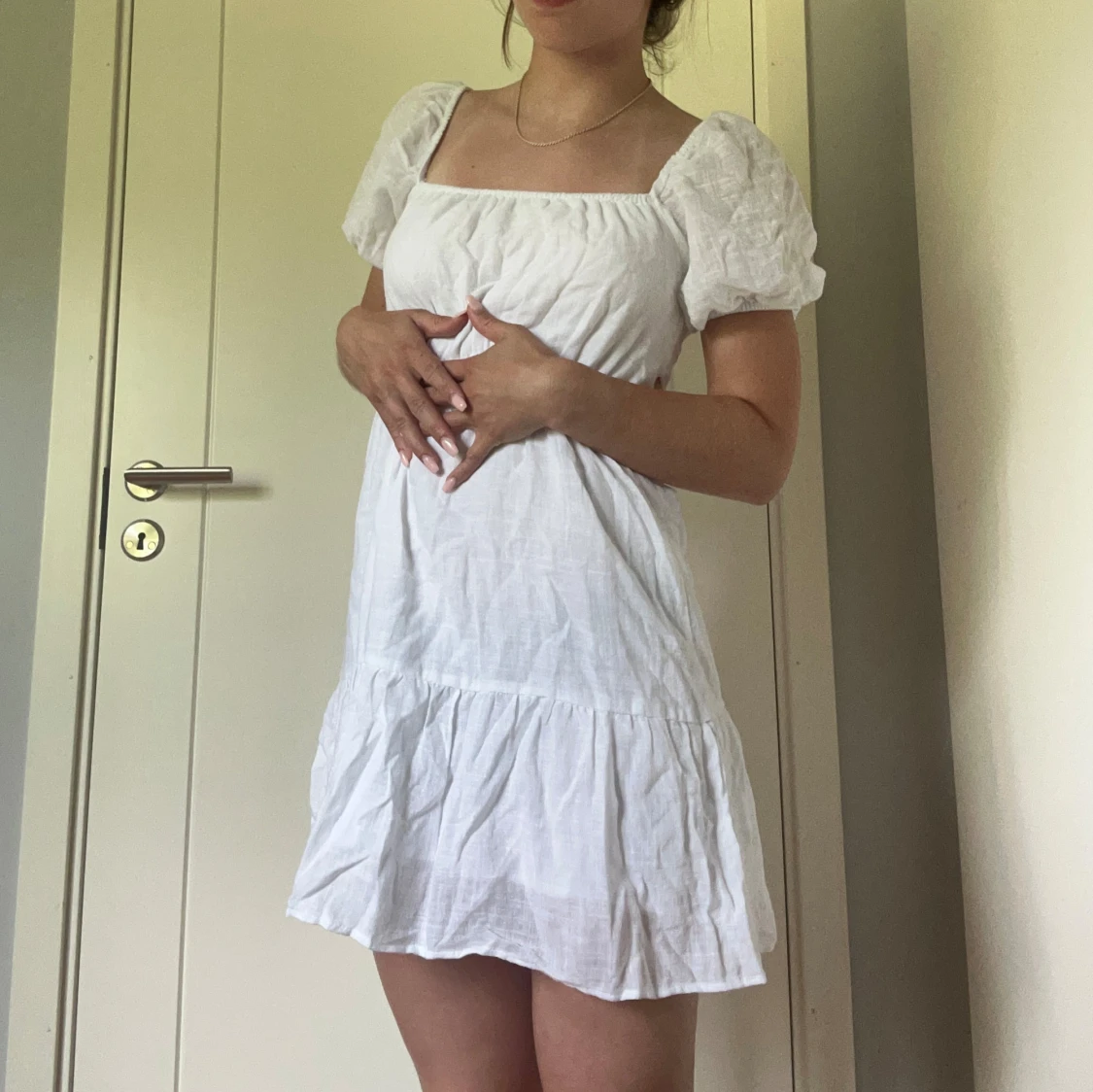 Klänning med knytning i ryggen - Oanvänd!