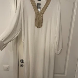 Abaya klänning - Helt ny med prislappen kvar