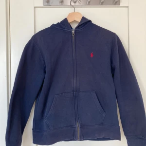 Polo ralph lauren zip hoodie - Ganska bra skick. Storlek s