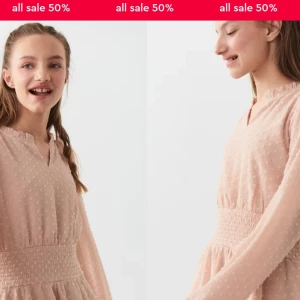 Gullig rosa klännig - Gullig rosaklänning från young gina inköpt i början av juni 2023. Använd runt  5 gånger i storlek 158/164 säljer pga den inte kom till anvädnig. Jag är 165 och den passar mig  