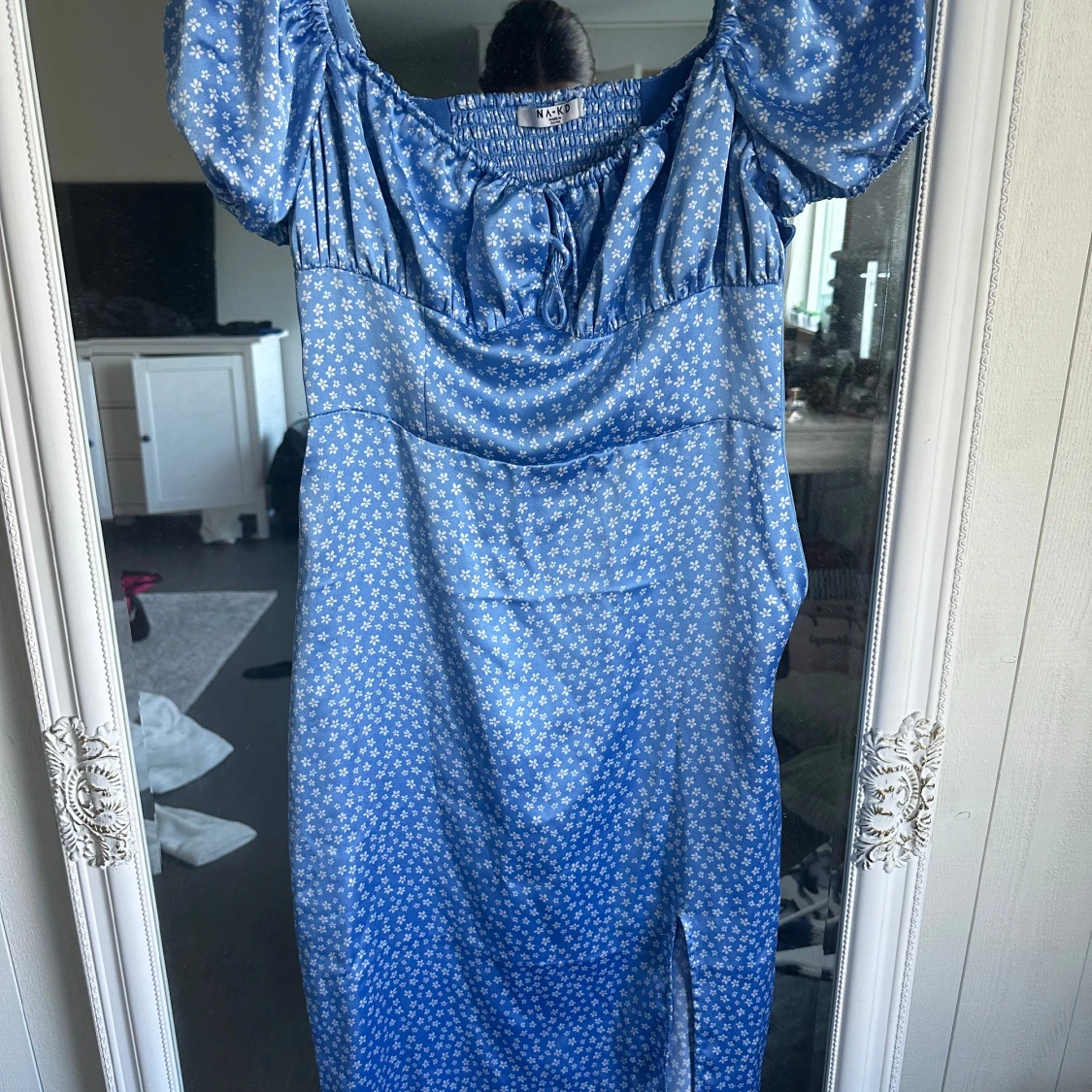 Blommig klänning  - 90