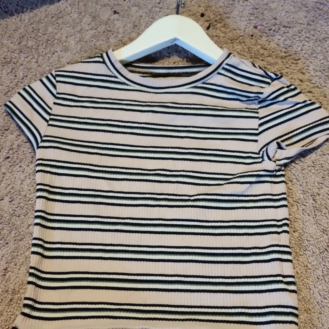 Säljer denna T-shirten från H&m💗💗