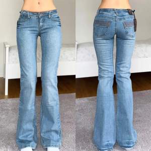 Jättesnygga jeans som jag köpte här på Plick 🤍 Tjejen på första bilden är 171 cm🤍 lappen är ej kvar🤍