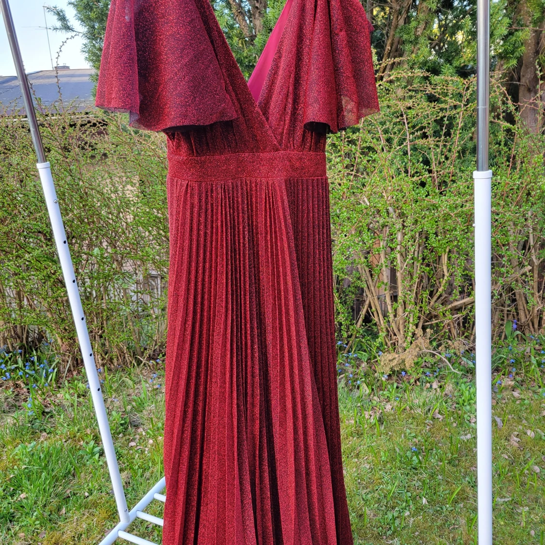 Dramatisk glittrig långklänning Goddiva/ Bubbleroom - 92