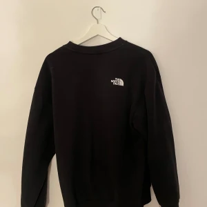 North face tjock tröja  - Super snygg tröja