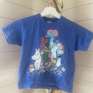 Mumin T-shirt - En söt mumin baby-tee. Det är en barntröja så var beredd på liten storlek.   Pris går att diskutera 