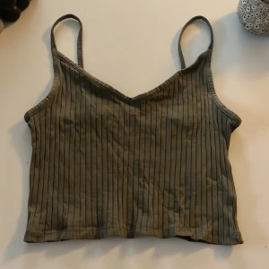 Sommar topp - Använd 2 gånger, fint skick.