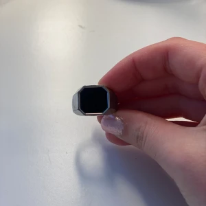 Silverring  - Silverring med svart detalj
