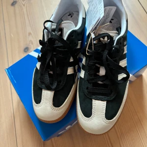 Adidas OG Samba black/ beige 38 2/3 new with tag - Popular colorway sold out everywhere!  Never worn with carton and tag