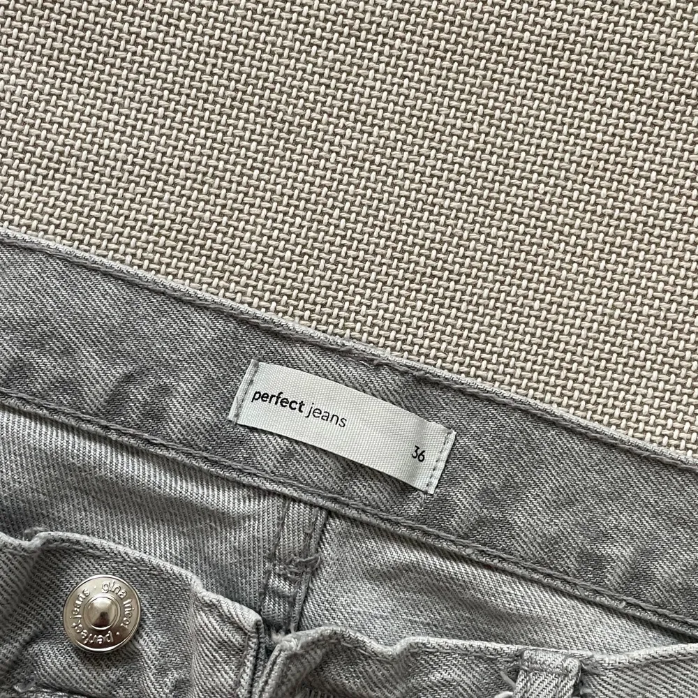 Ginas populära lågmidjade jeans. Endast använt 2-3 ggr🩶. Jeans & Byxor.