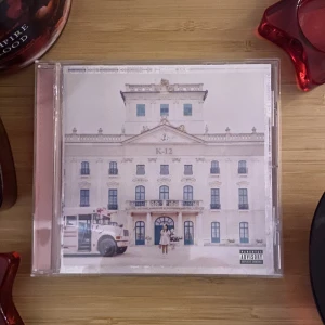 Melanie Martinez k-12 cd - ☆ Köptes secondhand ☆ Frakten är 45kr ☆ Samfraktar gärna ☆