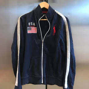 Ralph Lauren Cardigan  - Väldigt fräck Ralph Lauren cardigan.