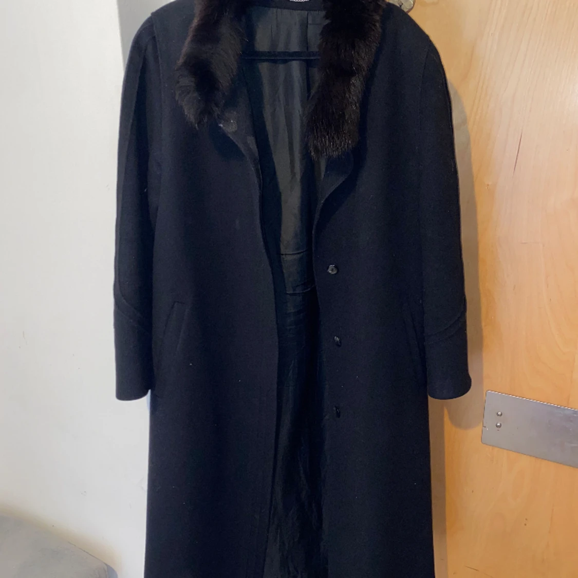 Black Coat - 90