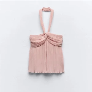 Rosa zaratopp  - Jättefin rosa zaratopp som aldrig är använd med prislapp kvar! Är för liten för mig så har inte kommit till användning 🥰