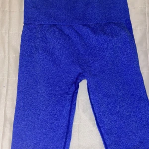 Träningstights   - Träningstights I storlek L