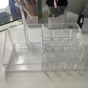 Smink organisering  - Pris kan diskuteras 