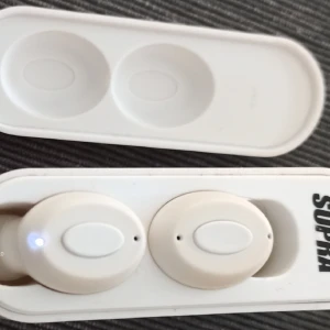 Samsung hörlurar - Jättebra ljud,passar oxå till andra telefoner