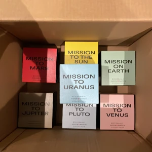 Omega x Swatch klockor  - Här  säljer jag mina omega x swatch klockor induviduellt, så om du skulle vara intresserade av någon utav förgerna så är det bara att skriva priv för fler bilder och bevis också 😁 ombestämt pris