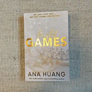 Bok  - Twisted Games, fint skick. Bok 2 i serien