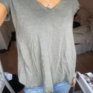 Söt topp - Jättesöt från Odd Molly! Aldrig använt. Tvättas och stryks innan den skickas. 