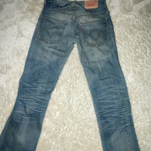 Levis jeans vintage - Levis jeans vintage storlek s, lite bootcut och fint skick. Kan även tänkas mötas upp i Malmö.