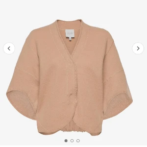 Dagmar kofta   - Dagmar kofta i storlek Small, i fint skick💞💞 