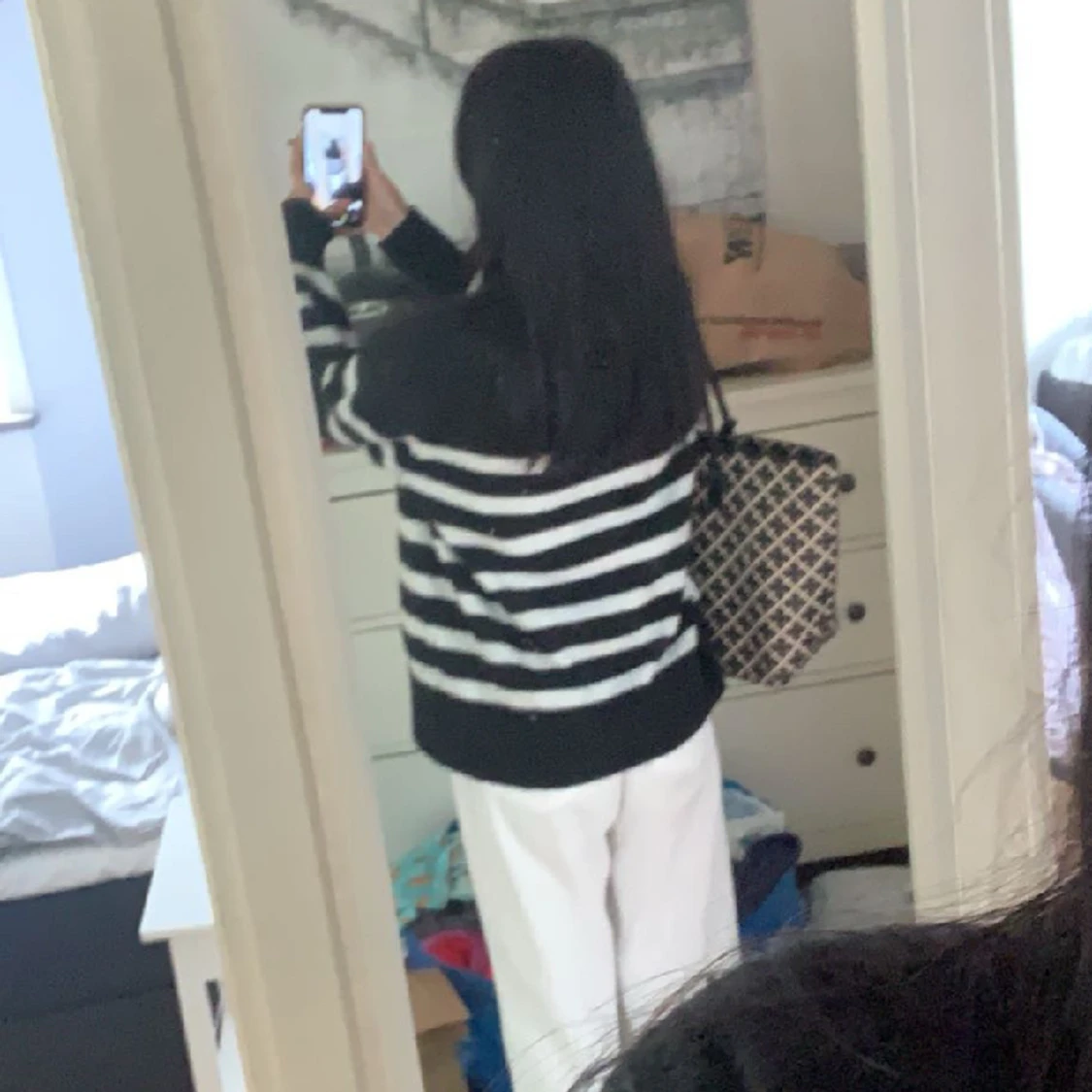 randig H&M tröja 🖤🤍🩶