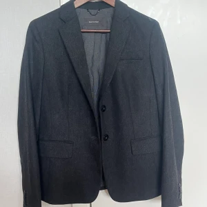 Kavaj - Kavaj från Marc o polo. Nästan helt oanvänd. 