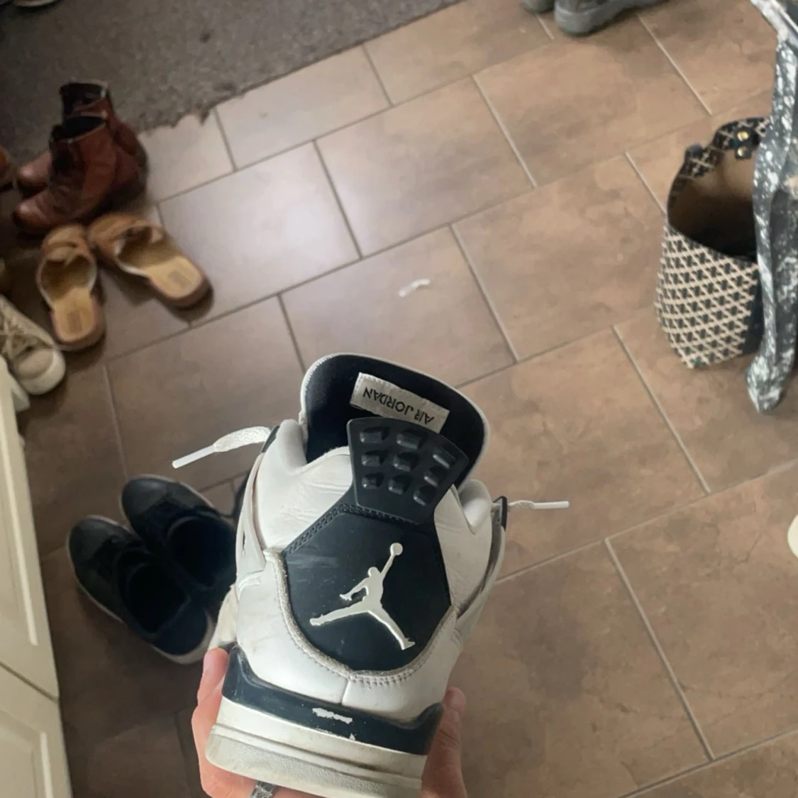 Jordan4 - 1