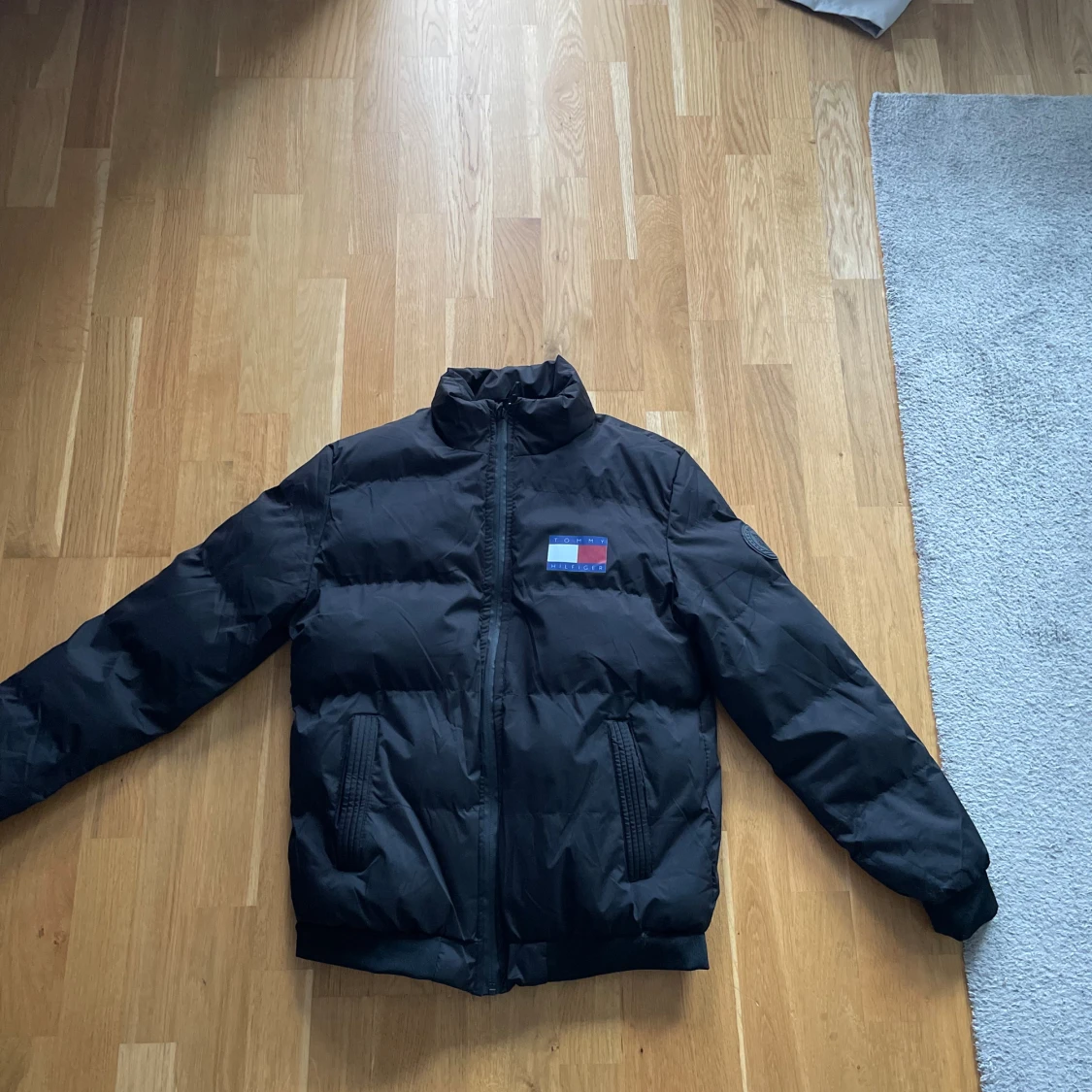 Svart Tommy hillfigger vinter/höst jacka  - 91