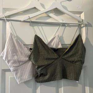 Festtoppar - Skimmriga festtoppar. Storlek M. 50kr / topp eller 80kr för båda. Köparen står för ev frakt. 