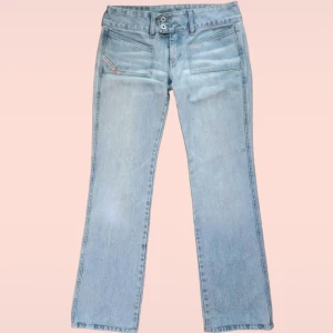 diesel jeans  - bilderna är från förra säljaren, skriv privat för egna bilder💞