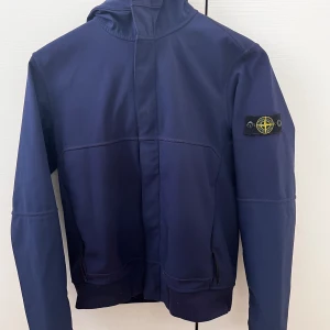 Stone island jacket - This is size xs and it is in very good condition it has been worn 5 times. No worn marks