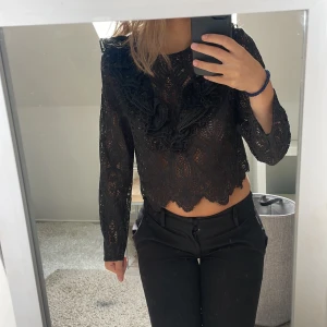 Zara topp - Använt några gånger men inga defekter. 
