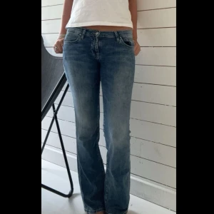 ltb jeans - lågmidjade bootcut jeans i jättebra skick💕