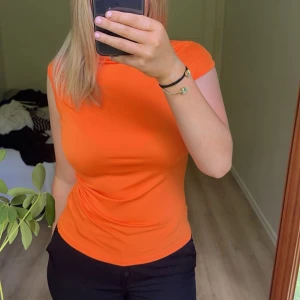 T shirt - T shirt från shein!🧡