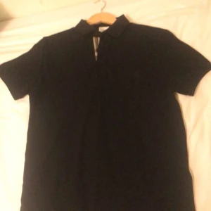 Burberry pike - Helt ny tag ingår mm. Perfekt för sommaren 