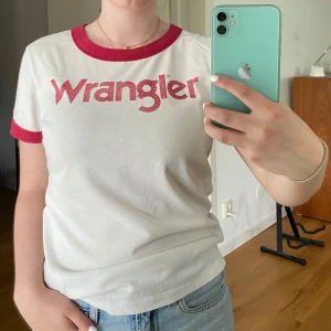 Wrangler T-shirt - Väl använd men fint skick! 