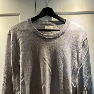 Tröja- A Days March - Tröja från A Days March Skick: 10/10 Storlek: M Går att diskutera paketpris om det även finns intresse för andra annonser jag har ute!!💸