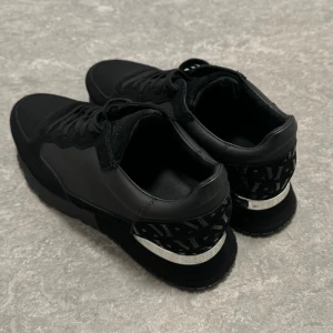 Mallet - Mallet skor i nyskick. Knappt använda. Nypris 2200