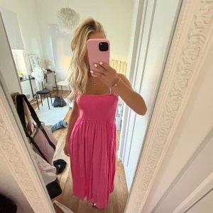 Rosa klänning  - Jätte fin rosa klänning från Lindex 🥰🥰🥰