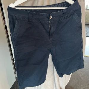 Sail Racing shorts - Dom är urtvättade men annars bra kvalitet 