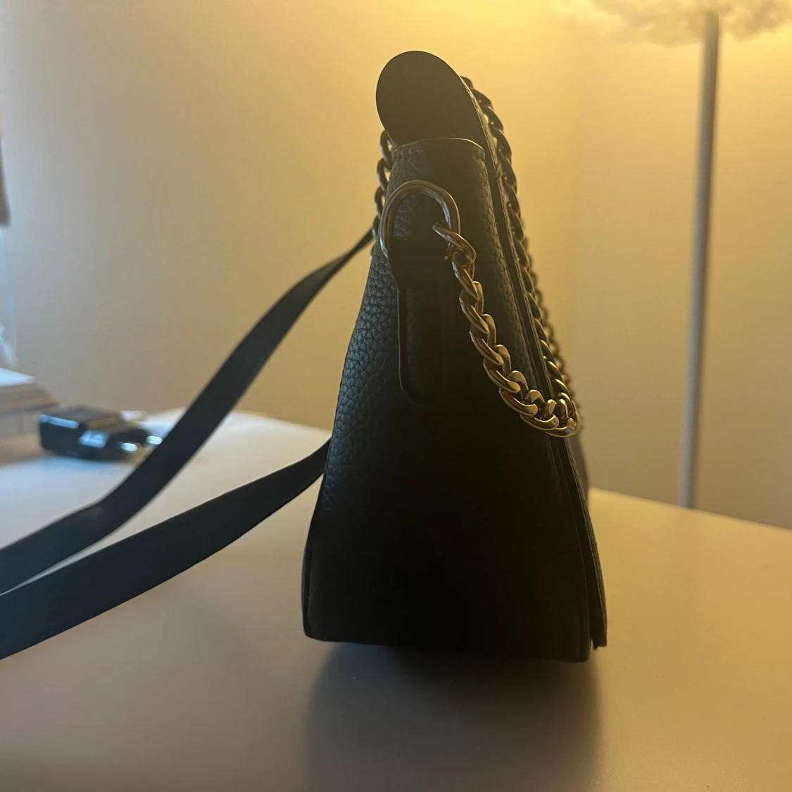 Svart axelväska - 91