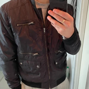 Fieldjacket - Gammal Jack från Hm, fint skick! 