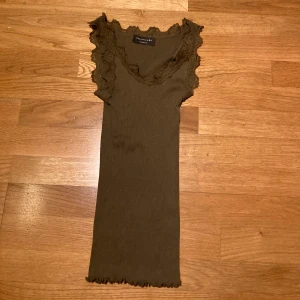 olivgrönt rosemunde linne - nyskick, knappast använd