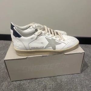 Golden goose - Fått in dem här helt nya golden goose skorna Allt og finns Storlek 42,43 och 44 finns