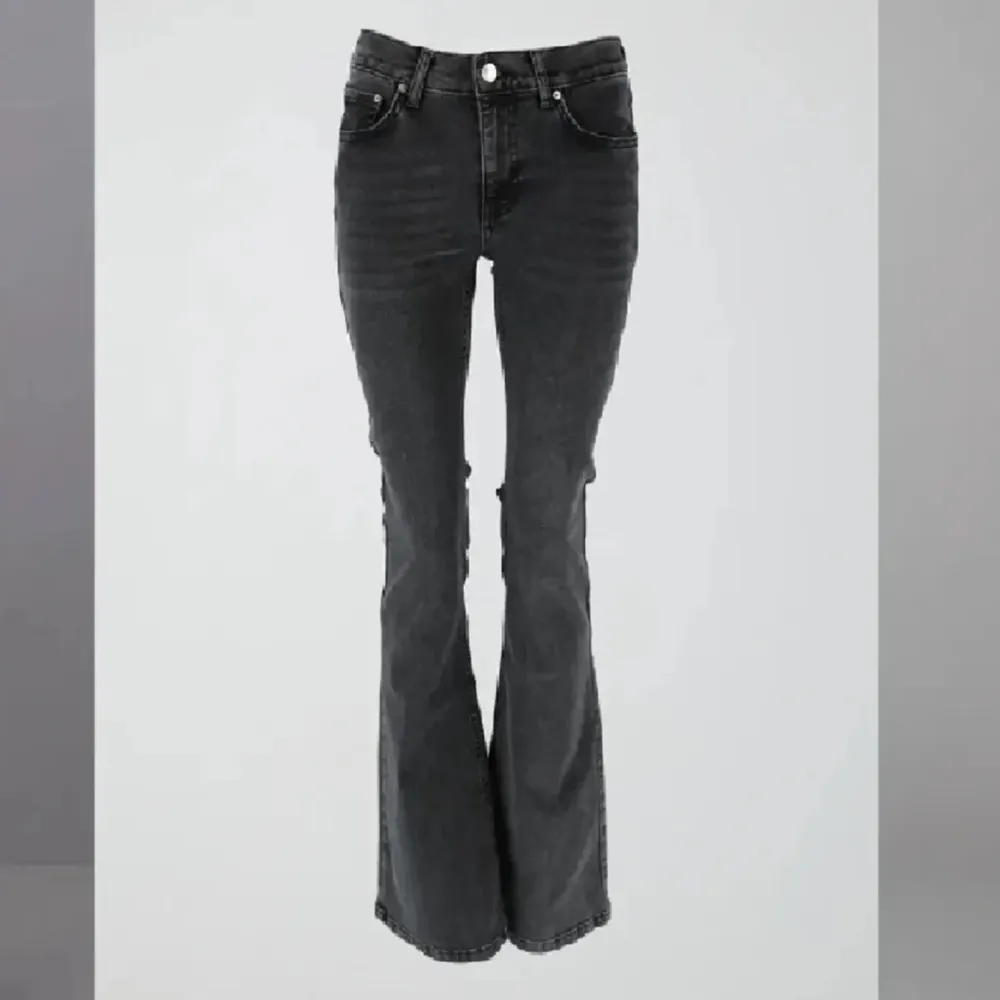 Säljer mina gina jeans i modellen ”perfect” eftersom de inte används längre 🩷 Inga defekter !. Jeans & Byxor.