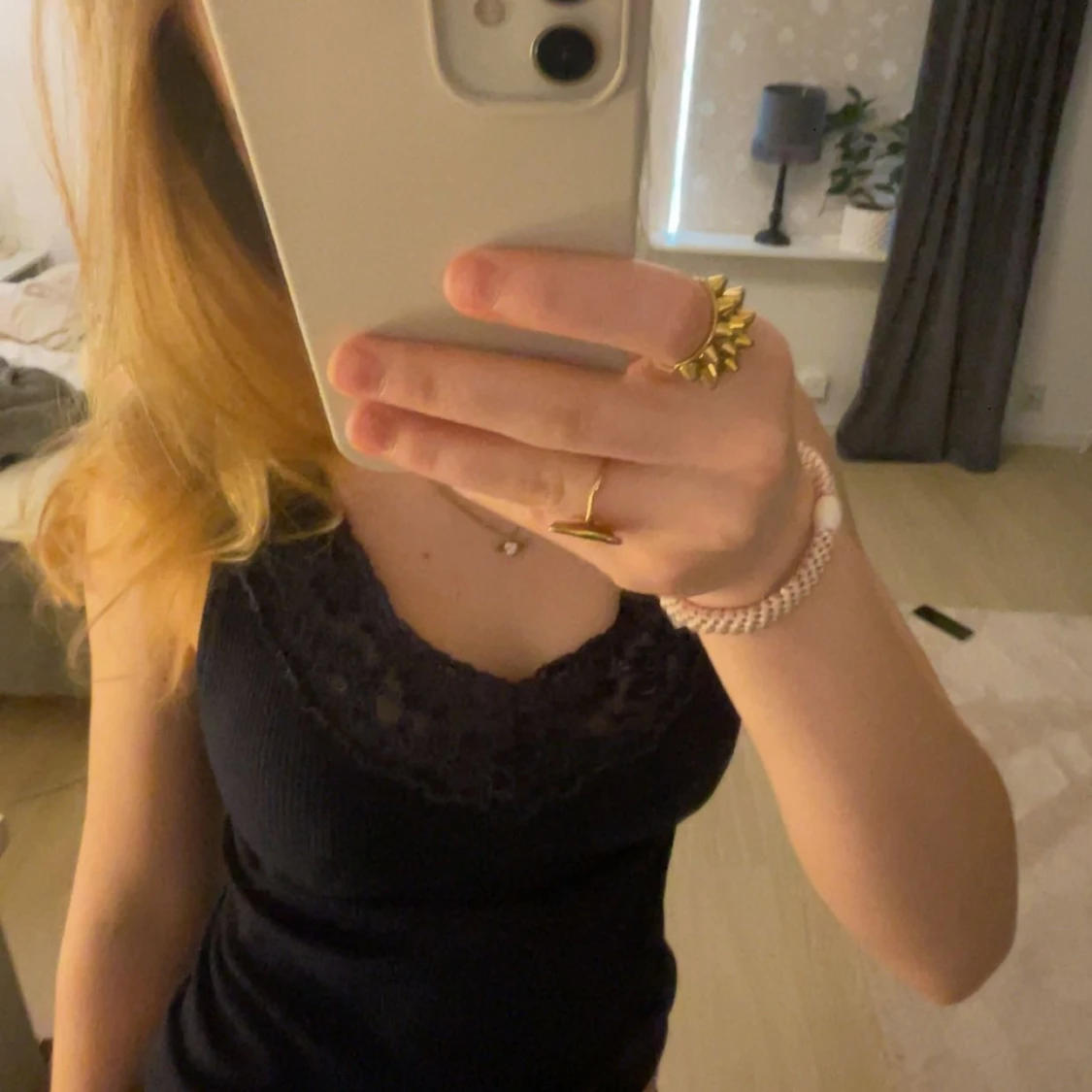 Marinblått spetslinne - 90