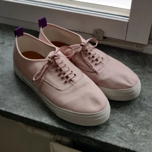Eytys mother suede - Storlek 46, lite smutsiga men annars bra skick!